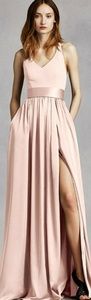 🎀 Vera Wang blush v-neck halter bridesmaid gown